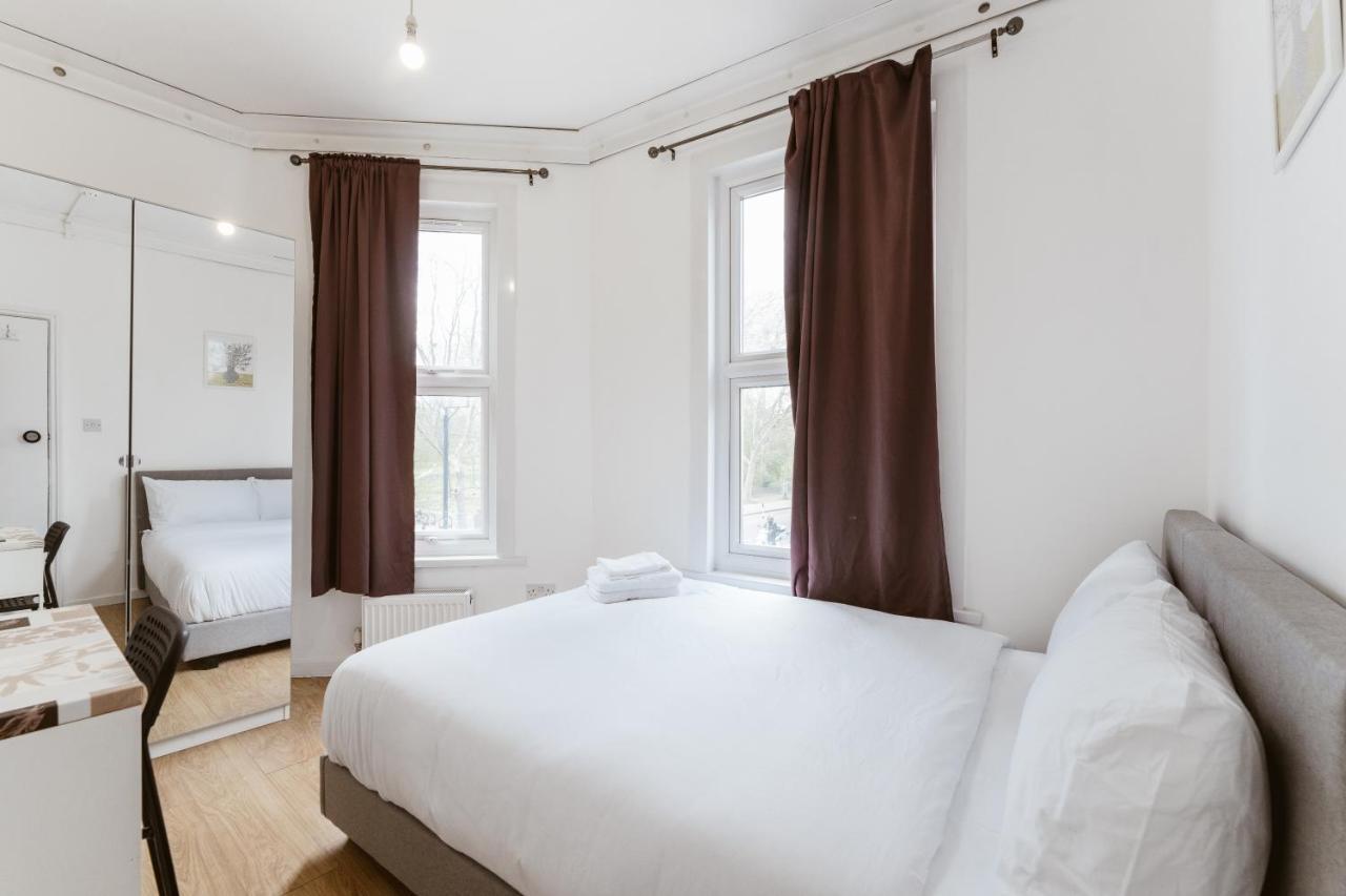 Mile End Double Rooms 27 Guest House London Exteriör bild