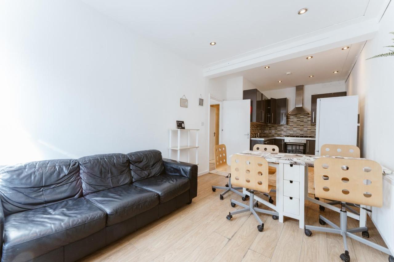 Mile End Double Rooms 27 Guest House London Exteriör bild