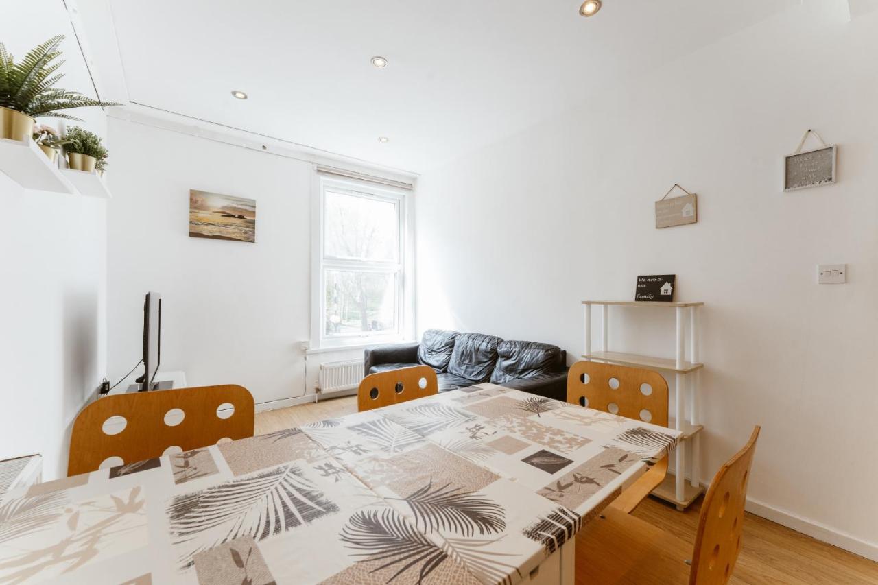 Mile End Double Rooms 27 Guest House London Exteriör bild